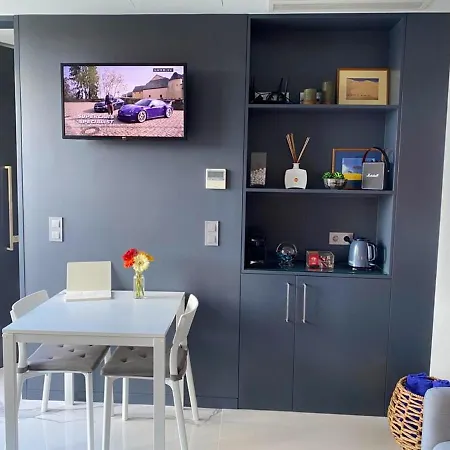 Studio In Machico With Private Pool And Wifi 300 M From The Beach